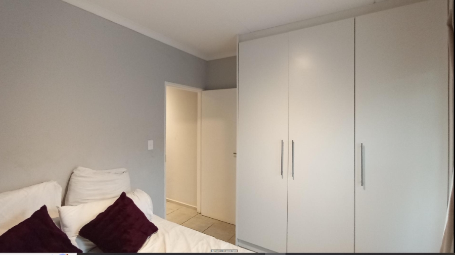 2 Bedroom Property for Sale in Umbogintwini KwaZulu-Natal