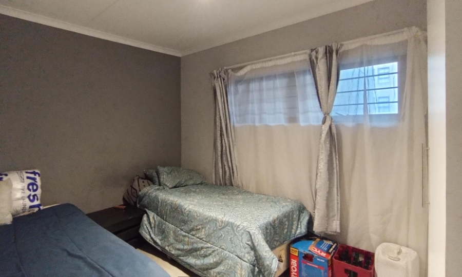 2 Bedroom Property for Sale in Umbogintwini KwaZulu-Natal