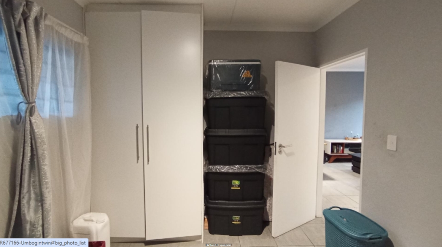 2 Bedroom Property for Sale in Umbogintwini KwaZulu-Natal