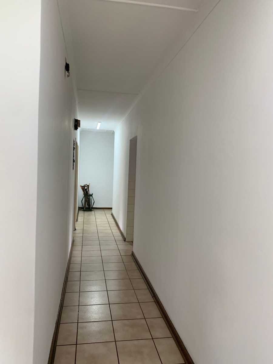 4 Bedroom Property for Sale in Pioneer Park KwaZulu-Natal