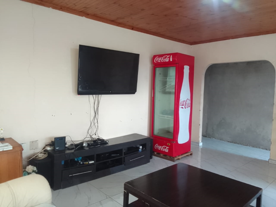 5 Bedroom Property for Sale in Umlazi N KwaZulu-Natal