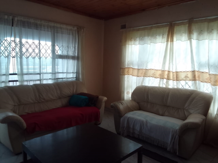 5 Bedroom Property for Sale in Umlazi N KwaZulu-Natal