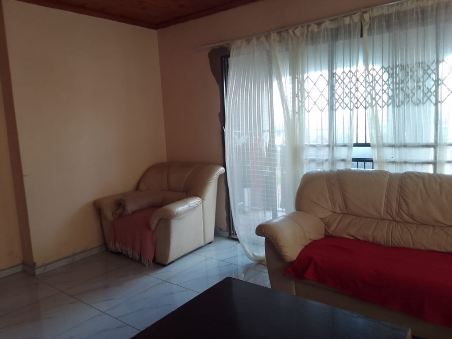 5 Bedroom Property for Sale in Umlazi N KwaZulu-Natal