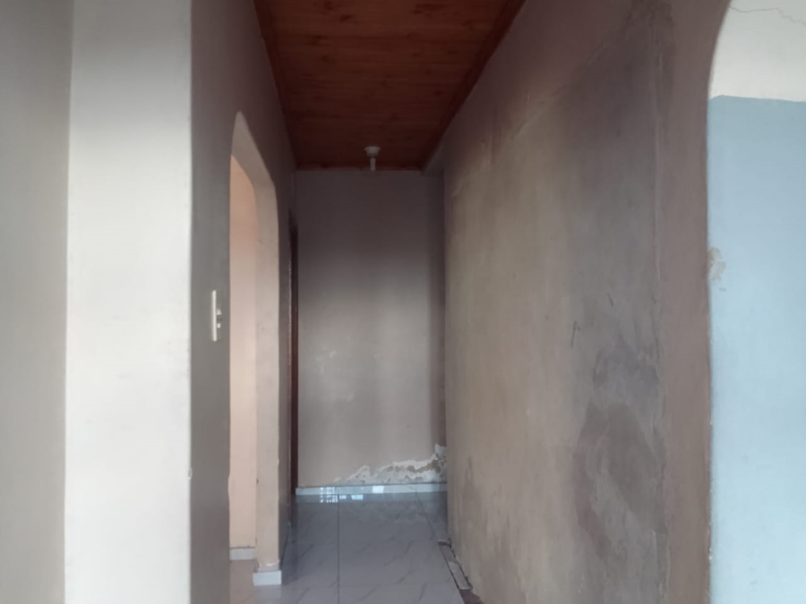 5 Bedroom Property for Sale in Umlazi N KwaZulu-Natal