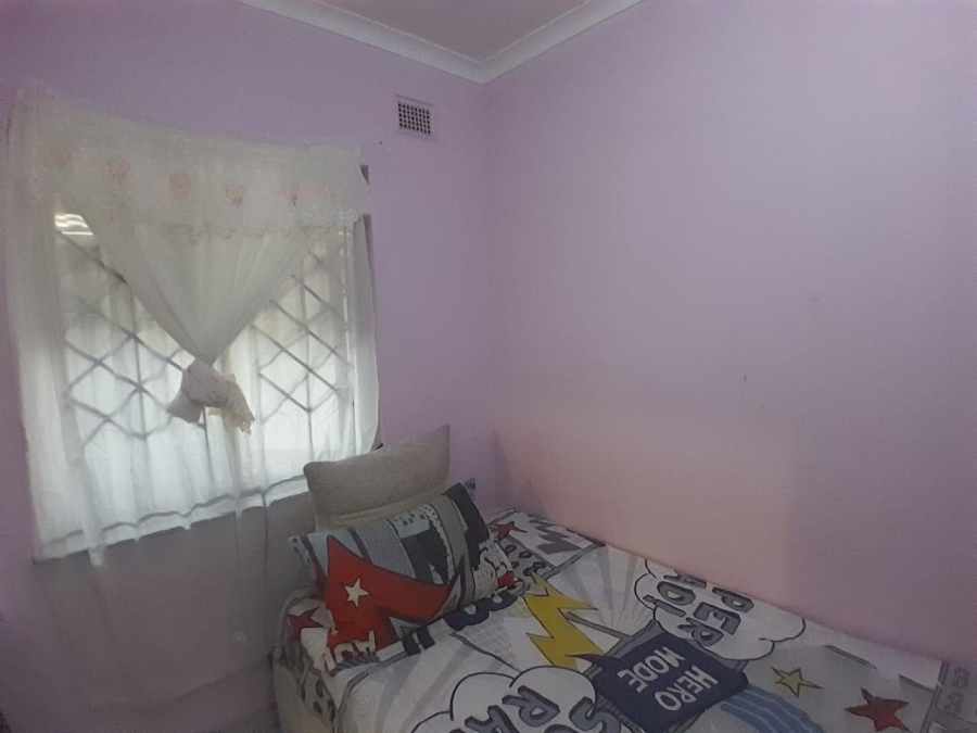 5 Bedroom Property for Sale in Umlazi N KwaZulu-Natal