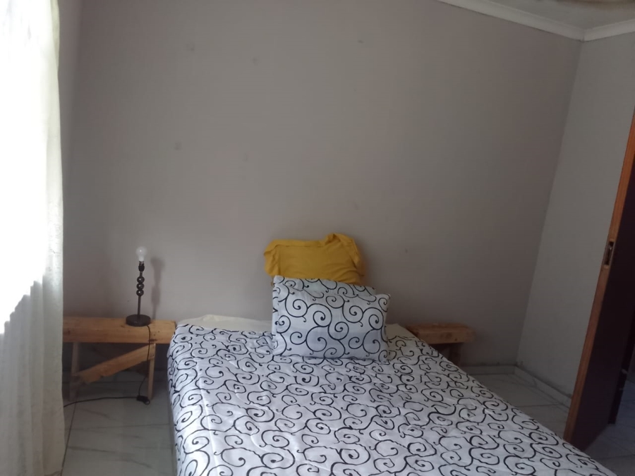 5 Bedroom Property for Sale in Umlazi N KwaZulu-Natal