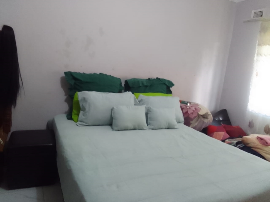 5 Bedroom Property for Sale in Umlazi N KwaZulu-Natal