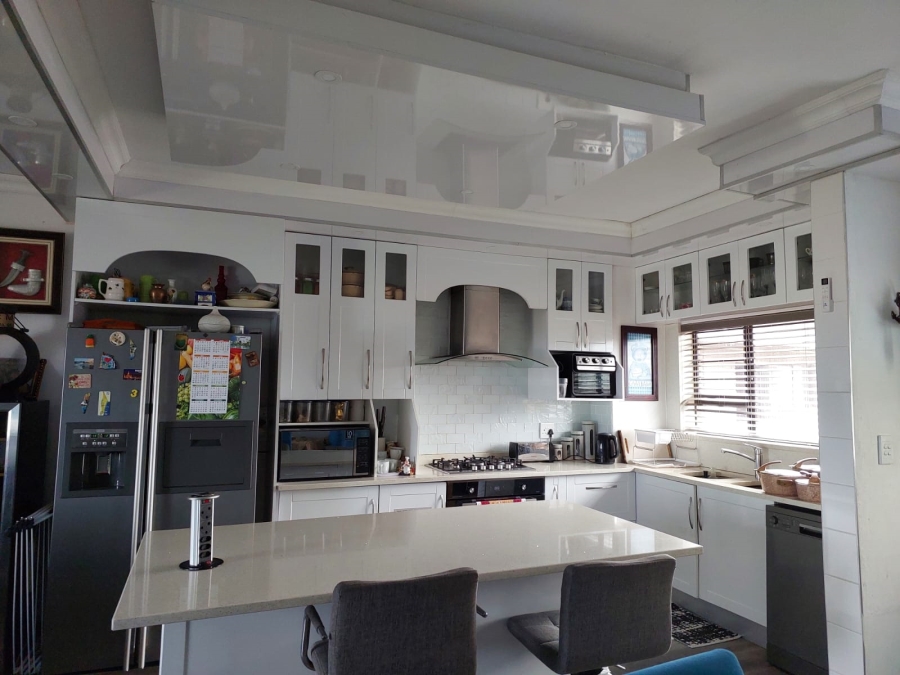 3 Bedroom Property for Sale in Port Shepstone KwaZulu-Natal