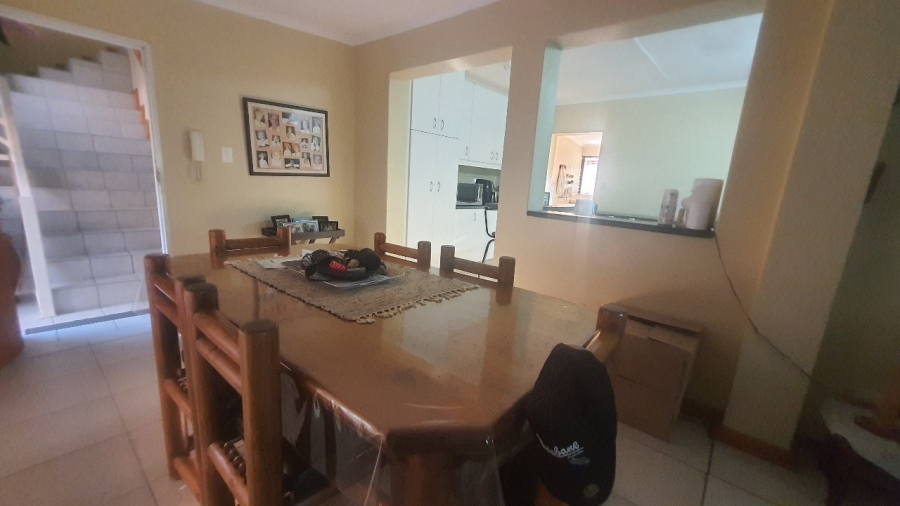 3 Bedroom Property for Sale in Aviary Hill KwaZulu-Natal
