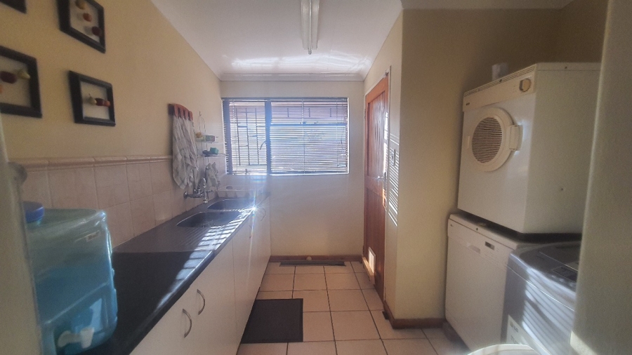 3 Bedroom Property for Sale in Aviary Hill KwaZulu-Natal