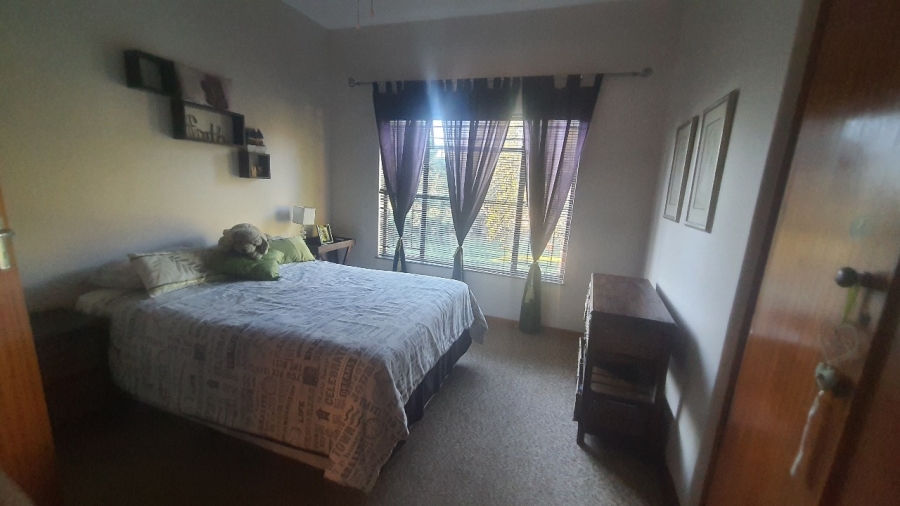 3 Bedroom Property for Sale in Aviary Hill KwaZulu-Natal
