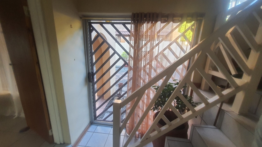 3 Bedroom Property for Sale in Aviary Hill KwaZulu-Natal
