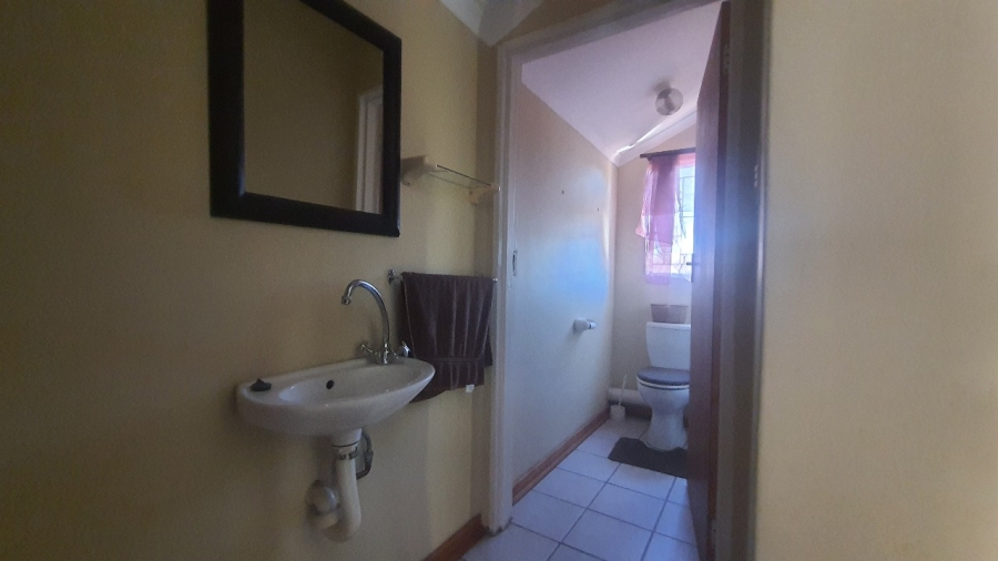 3 Bedroom Property for Sale in Aviary Hill KwaZulu-Natal