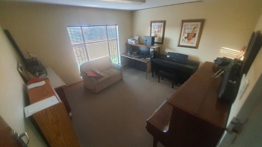 3 Bedroom Property for Sale in Aviary Hill KwaZulu-Natal