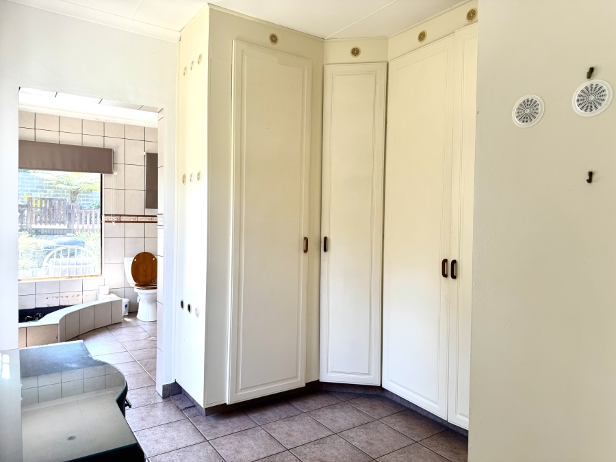 3 Bedroom Property for Sale in Pennington KwaZulu-Natal