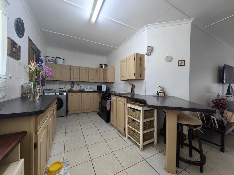 4 Bedroom Property for Sale in Park Rynie KwaZulu-Natal