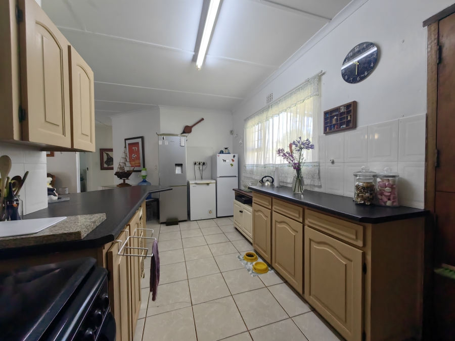 4 Bedroom Property for Sale in Park Rynie KwaZulu-Natal