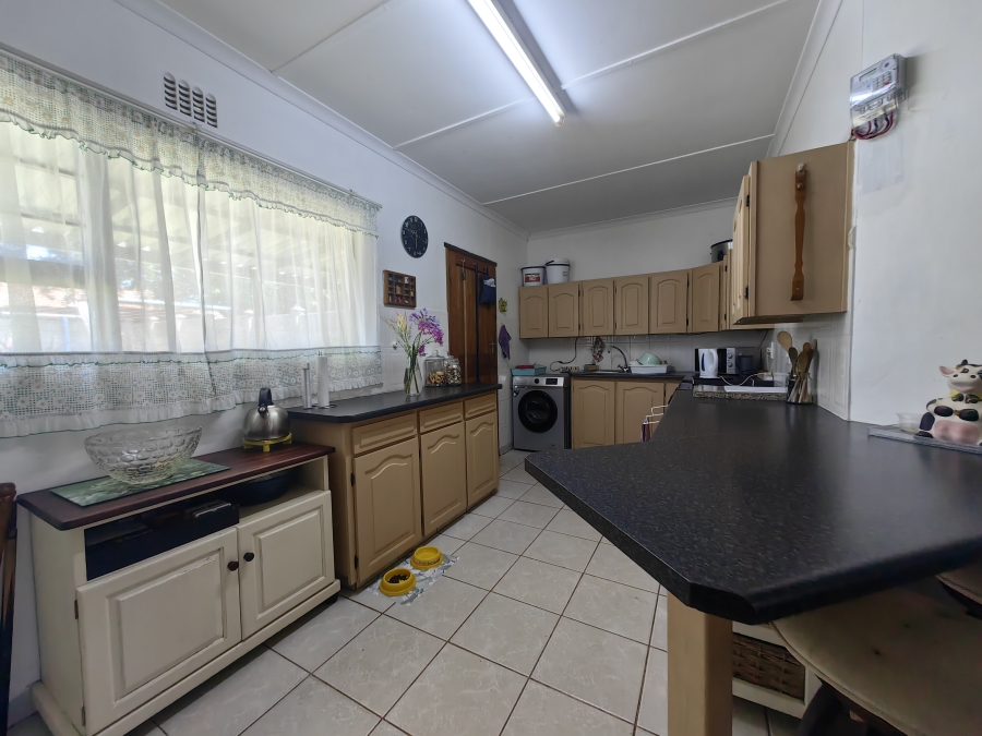 4 Bedroom Property for Sale in Park Rynie KwaZulu-Natal