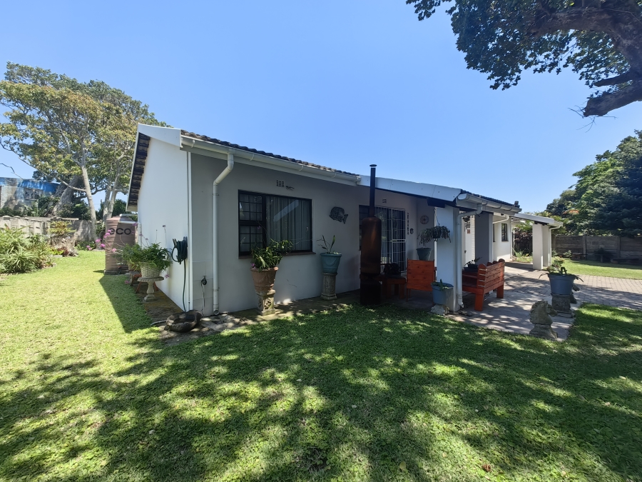 4 Bedroom Property for Sale in Park Rynie KwaZulu-Natal