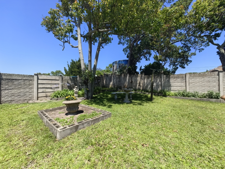 4 Bedroom Property for Sale in Park Rynie KwaZulu-Natal