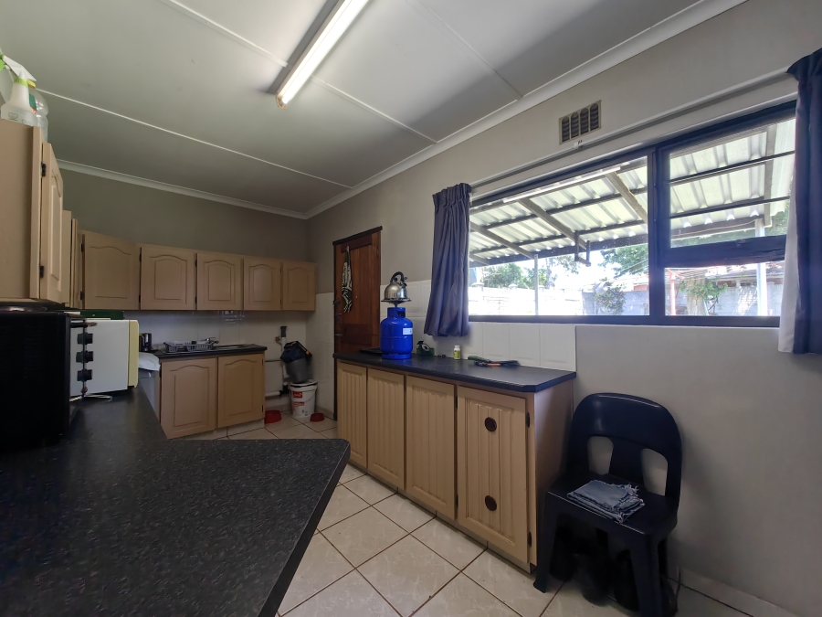 4 Bedroom Property for Sale in Park Rynie KwaZulu-Natal