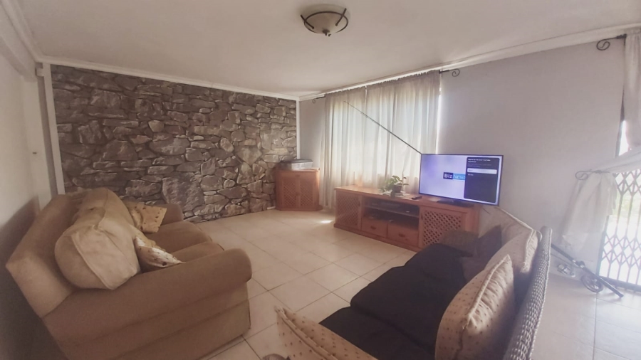 6 Bedroom Property for Sale in Bluff KwaZulu-Natal