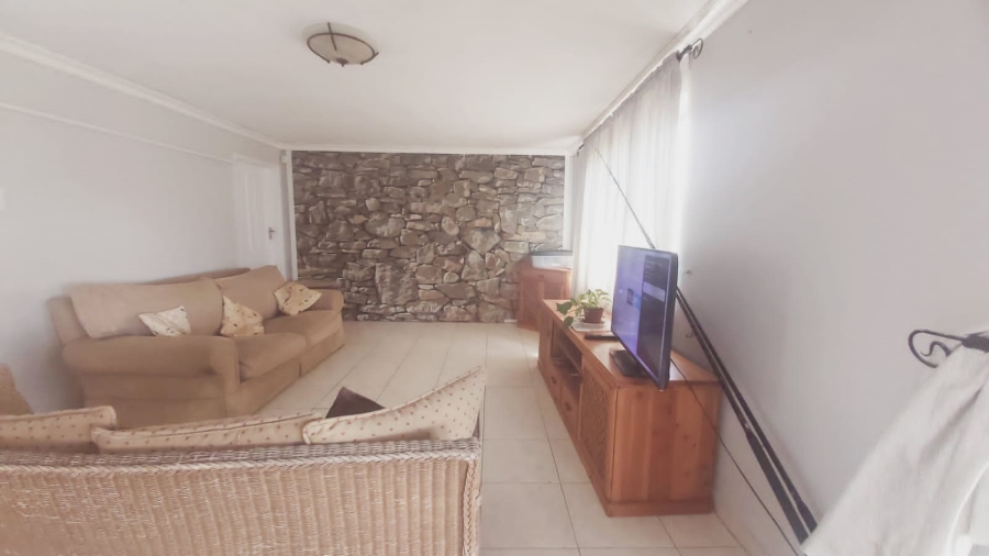 6 Bedroom Property for Sale in Bluff KwaZulu-Natal