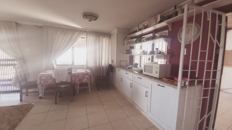 6 Bedroom Property for Sale in Bluff KwaZulu-Natal