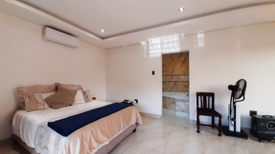 4 Bedroom Property for Sale in Seaward Estate KwaZulu-Natal