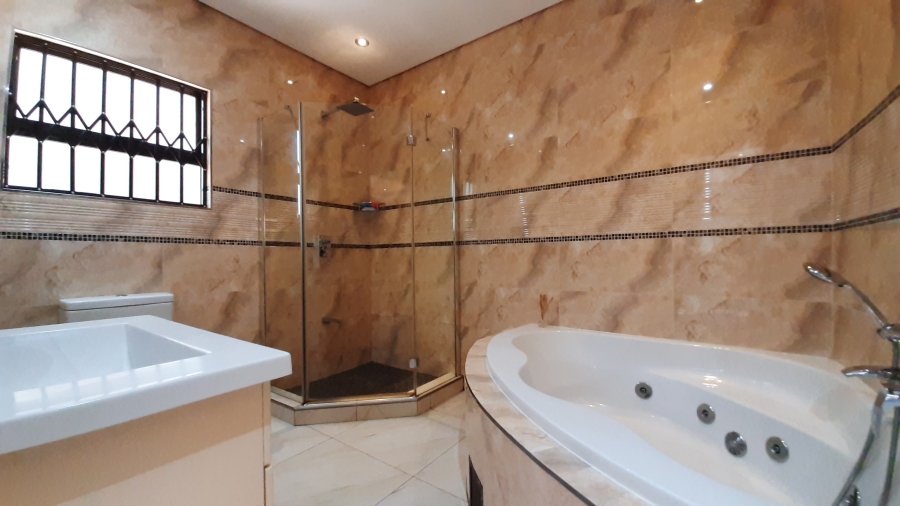 4 Bedroom Property for Sale in Seaward Estate KwaZulu-Natal