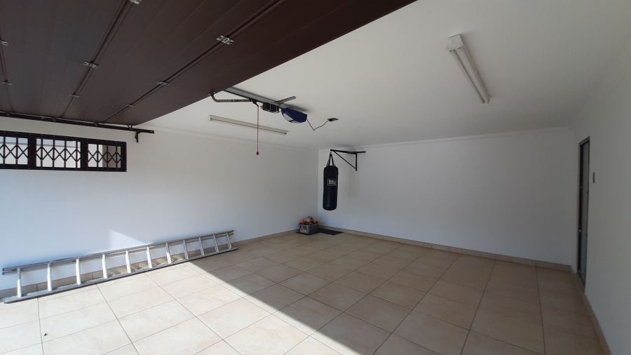 4 Bedroom Property for Sale in Seaward Estate KwaZulu-Natal