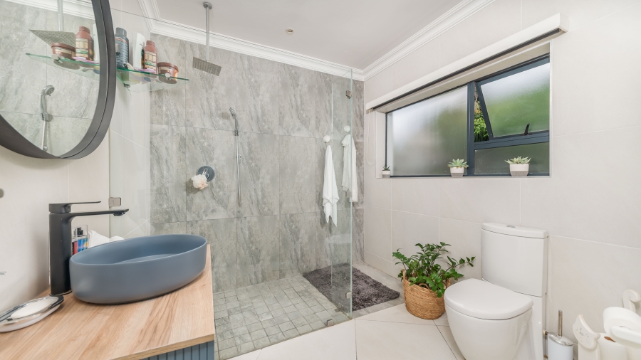 5 Bedroom Property for Sale in Zinkwazi Beach KwaZulu-Natal