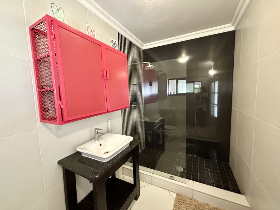 4 Bedroom Property for Sale in Zinkwazi Beach KwaZulu-Natal