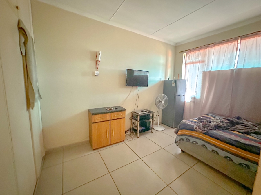 2 Bedroom Property for Sale in Fairview KwaZulu-Natal