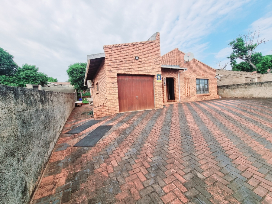 4 Bedroom Property for Sale in Ngwelezana KwaZulu-Natal