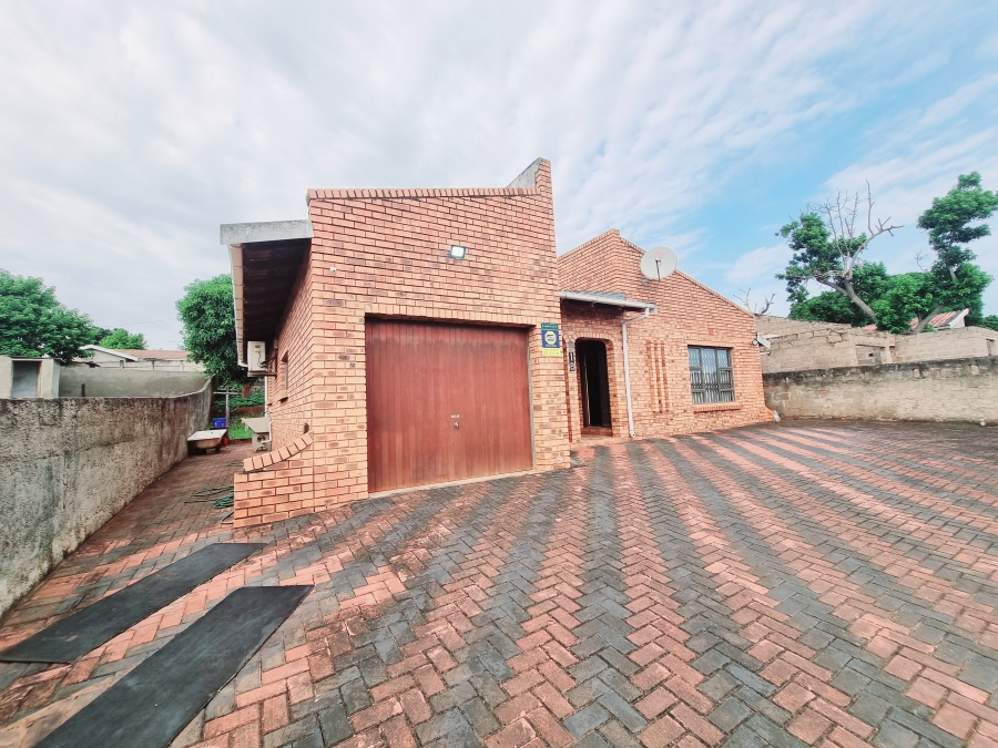 4 Bedroom Property for Sale in Ngwelezana KwaZulu-Natal