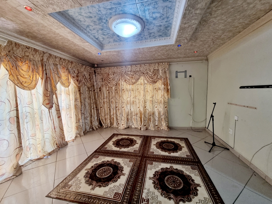 3 Bedroom Property for Sale in Esikhawini KwaZulu-Natal