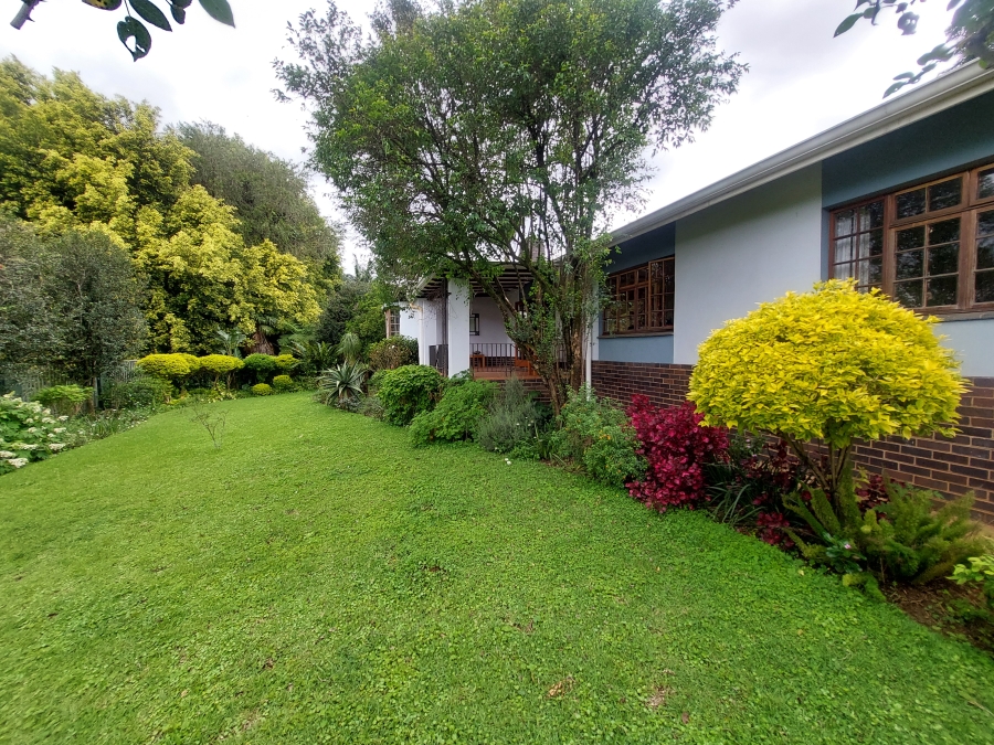 8 Bedroom Property for Sale in Montrose KwaZulu-Natal