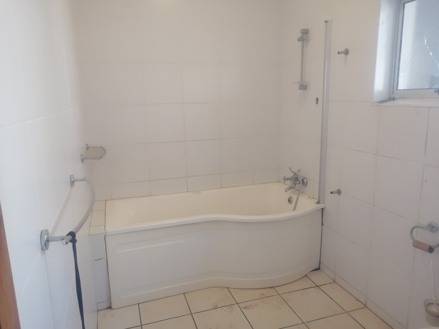 To Let 5 Bedroom Property for Rent in Fairview KwaZulu-Natal