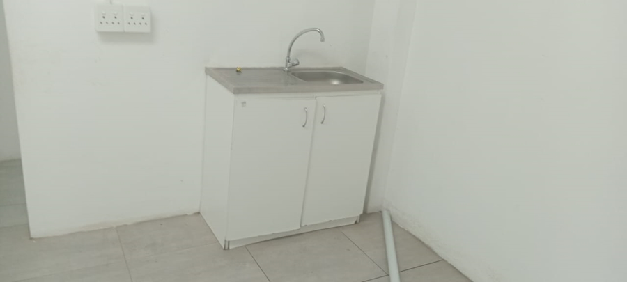 To Let commercial Property for Rent in Port Shepstone KwaZulu-Natal