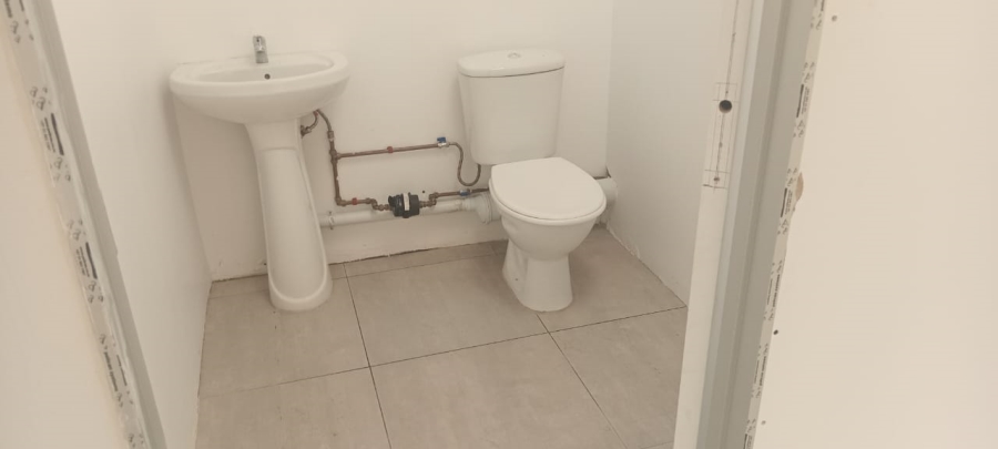 To Let commercial Property for Rent in Port Shepstone KwaZulu-Natal