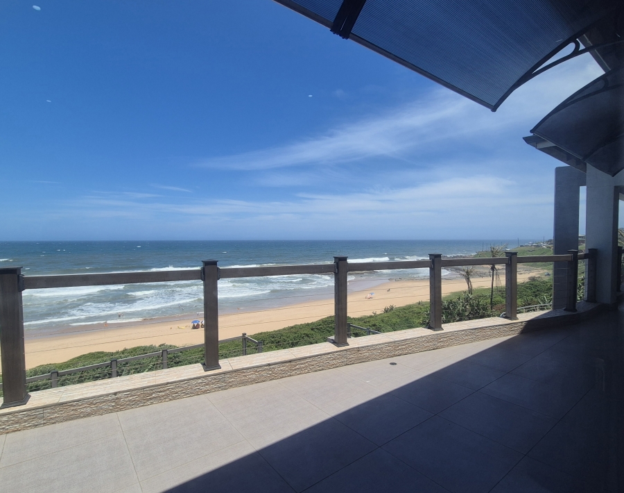 6 Bedroom Property for Sale in Tinley Manor KwaZulu-Natal