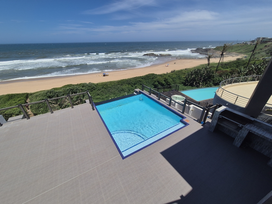 6 Bedroom Property for Sale in Tinley Manor KwaZulu-Natal