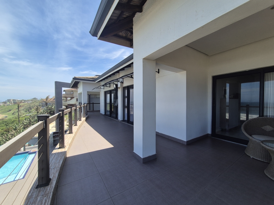6 Bedroom Property for Sale in Tinley Manor KwaZulu-Natal