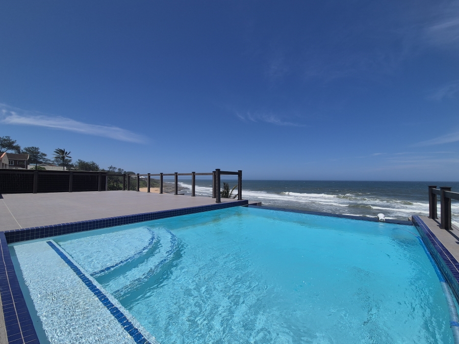 6 Bedroom Property for Sale in Tinley Manor KwaZulu-Natal