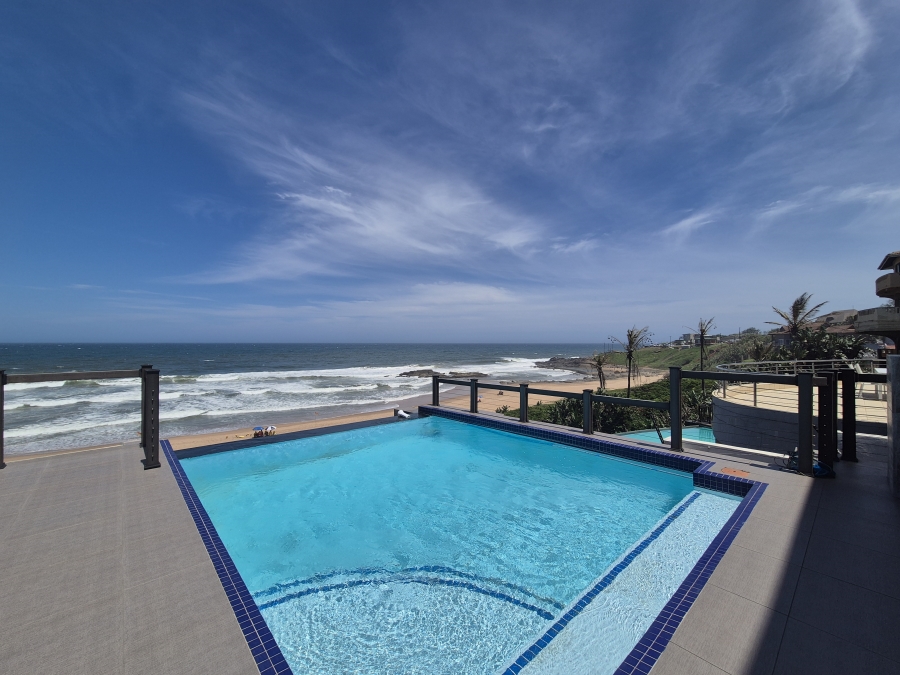 6 Bedroom Property for Sale in Tinley Manor KwaZulu-Natal