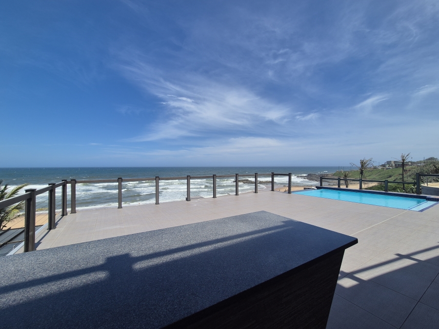 6 Bedroom Property for Sale in Tinley Manor KwaZulu-Natal