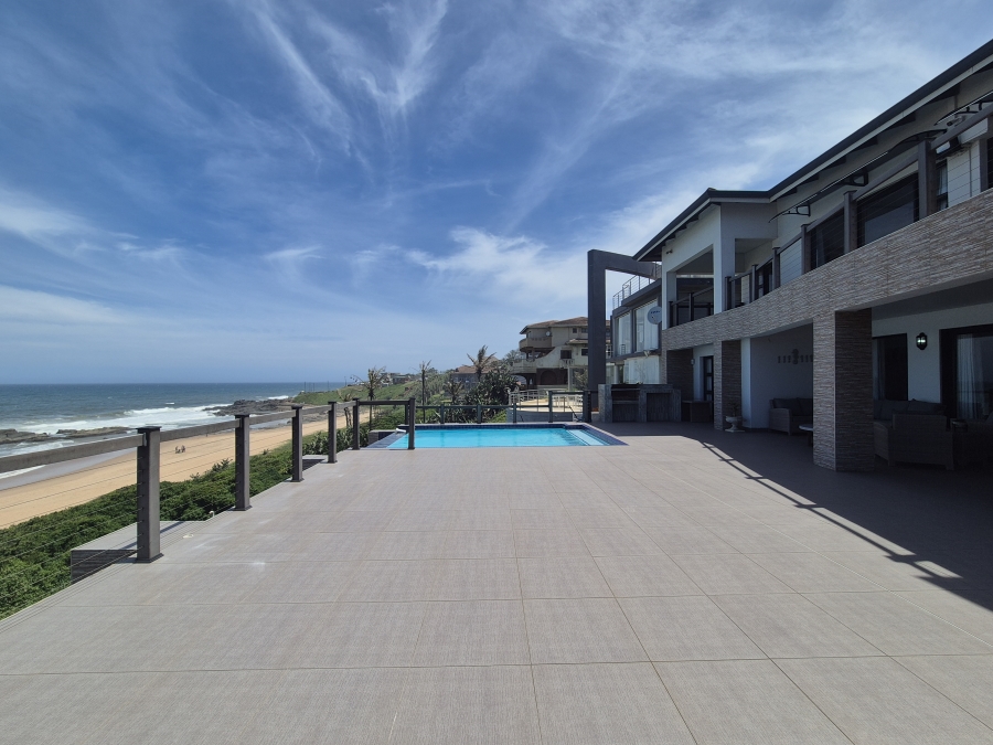 6 Bedroom Property for Sale in Tinley Manor KwaZulu-Natal