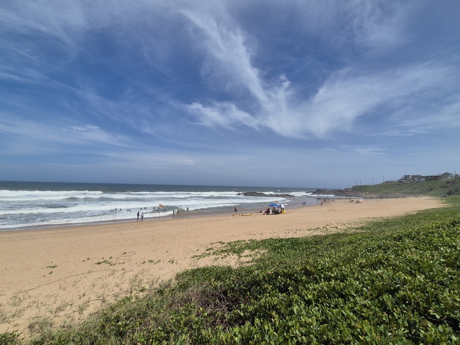 6 Bedroom Property for Sale in Tinley Manor KwaZulu-Natal