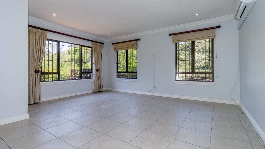 4 Bedroom Property for Sale in Winston Park KwaZulu-Natal
